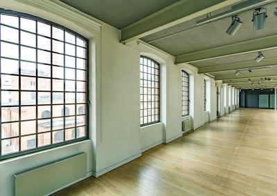 Services de vente, installation et réparation de portes et fenêtres à Montréal, Verdun, Valleyfield, Longueuil, Boucherville, Laval, St-Eustache, Repentigny, Mascouche, Joliette, St-Jérôme, .. commerciale et résidentielle / Porte et Fenêtre Laval