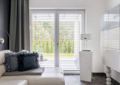 Services de vente, installation et réparation de portes et fenêtres à Montréal, Verdun, Valleyfield, Longueuil, Boucherville, Laval, St-Eustache, Repentigny, Mascouche, Joliette, St-Jérôme, .. commerciale et résidentielle / Porte et Fenêtre Laval